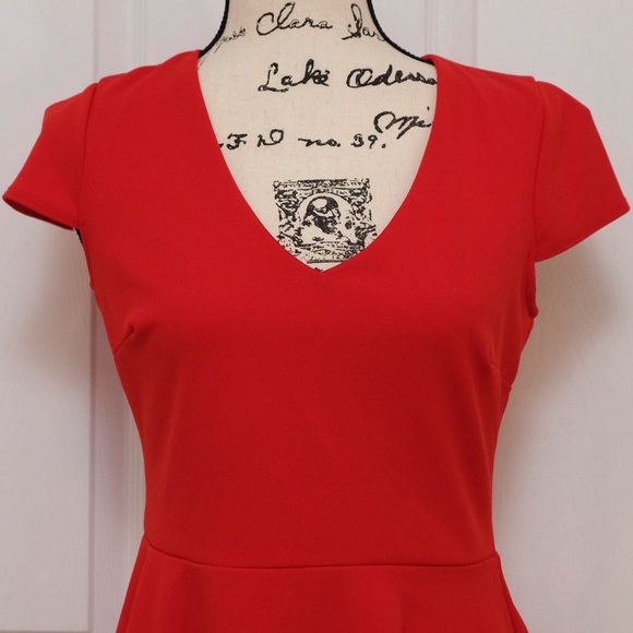 B Darlin Fit and Flare RED Bow Tie back Dress Sweetheart detail very flattering - Picture 12 of 13